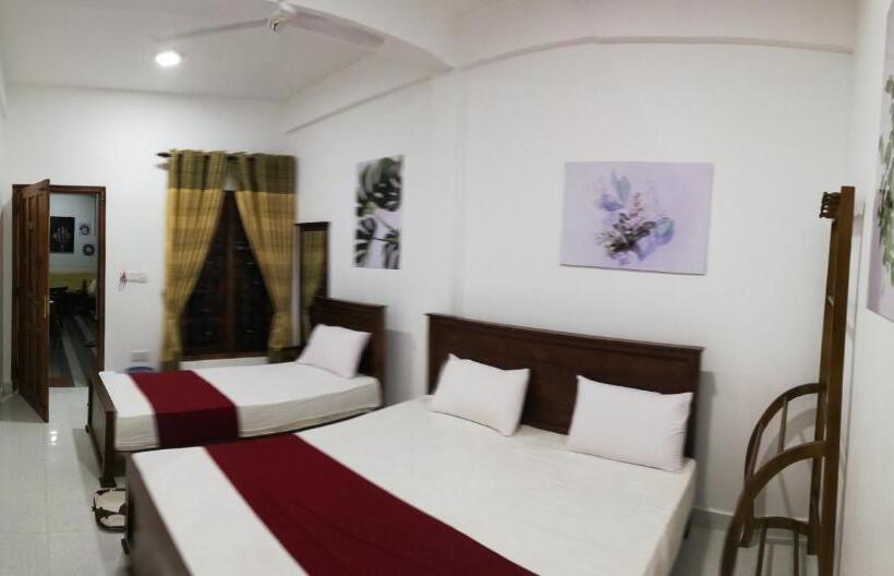 هتل Dive Beach Palace