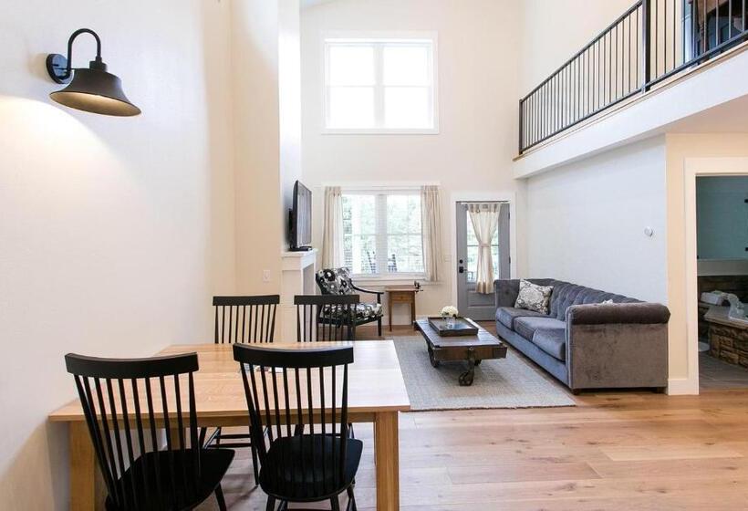 酒店 Farmhouse Suites By Amish Country Lodging