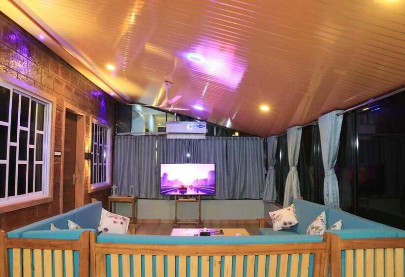 فندق Privy Stays  Bherse Villa
