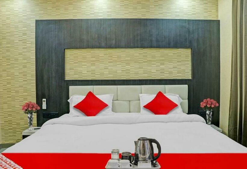 ホテル Oyo 86812 Oxy Kings Inn