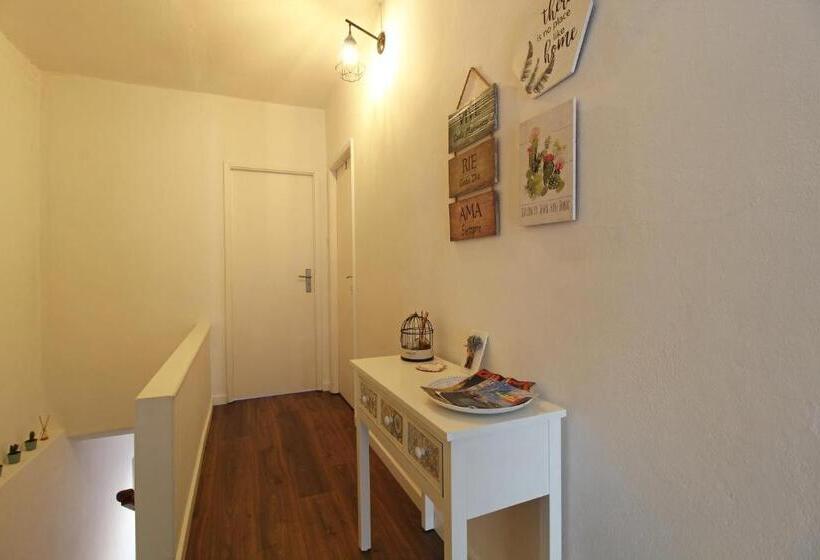 Laranjal Guesthouse