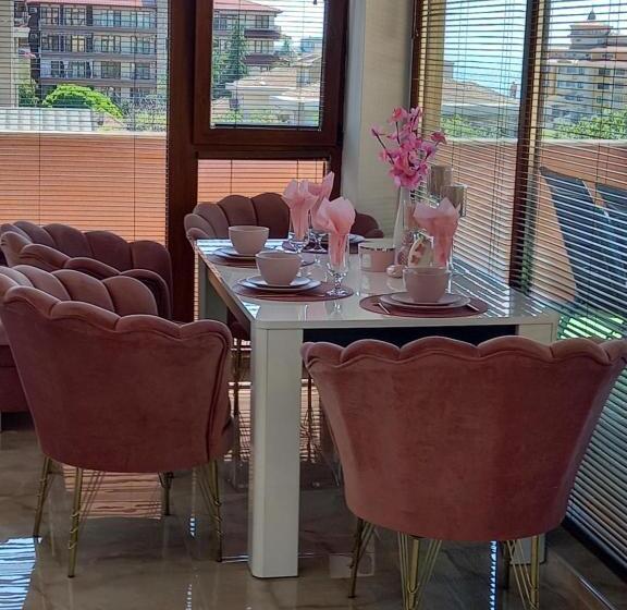 Perla 1 Apartments