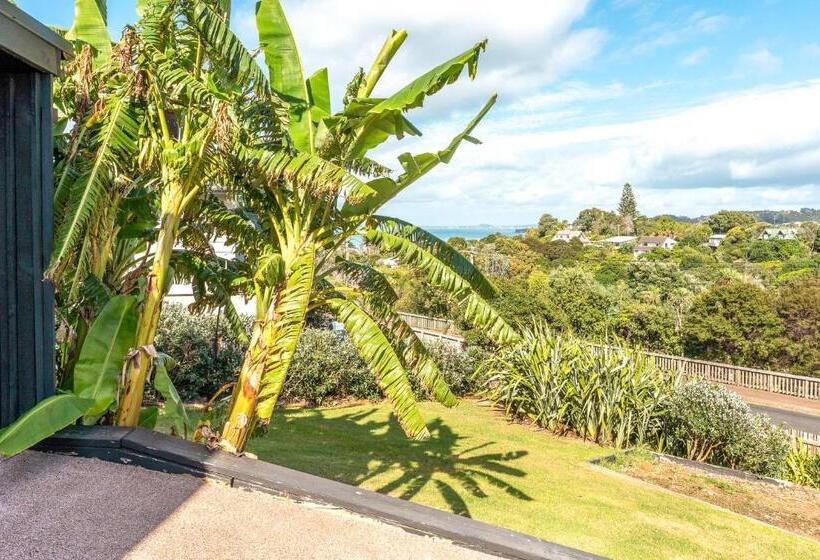 Skomer House   Stay Waiheke