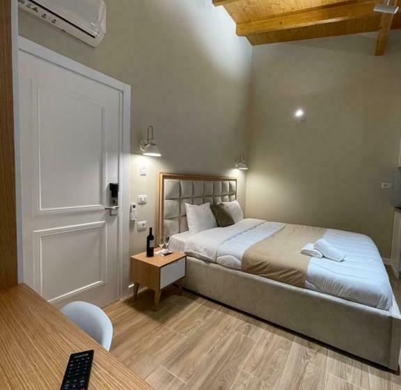 Arial Penthouse Suites