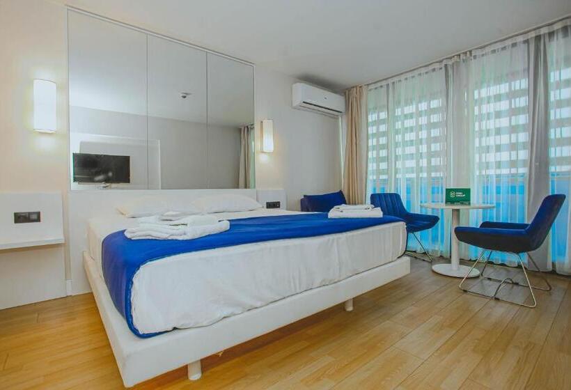 High Class Aparthotel In Orbi City Batumi