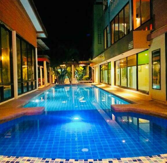 호텔 โรงแรมฟร้อนบีช Frontbeach