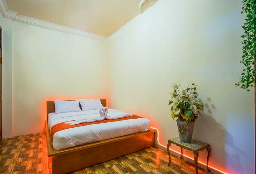 فندق Reddoorz Near Universitas Samratulangi Manado