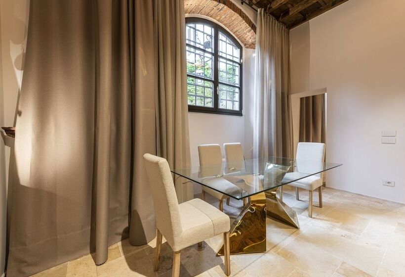 La Bottega Del Ferro By Mmega