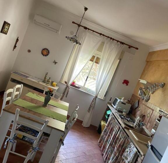 پانسیون La Casetta Di Ro Ro