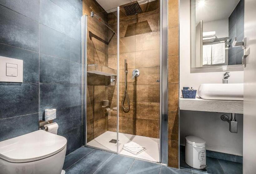 پانسیون Suite Blue Style