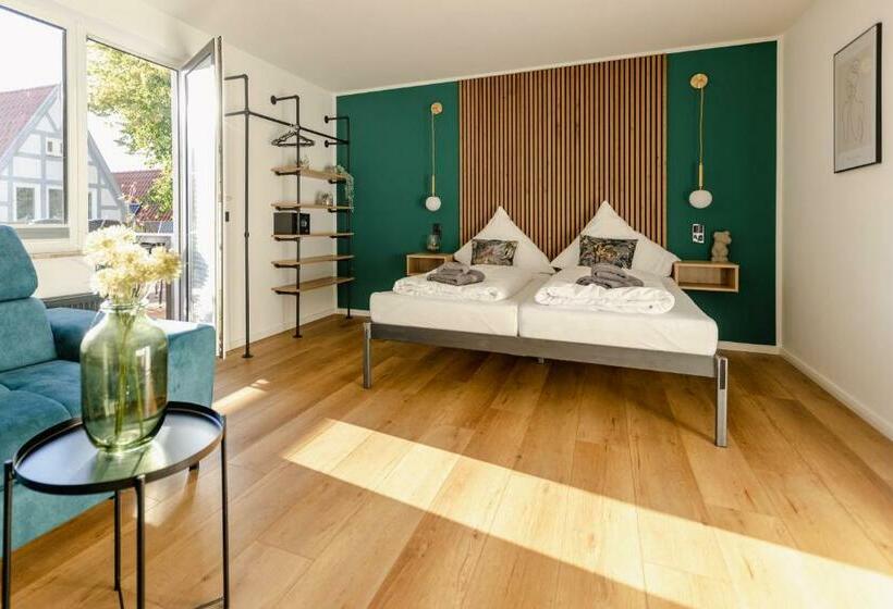 تختخواب و صبحانه Alex & Rine   Pension Zum Alten Strom
