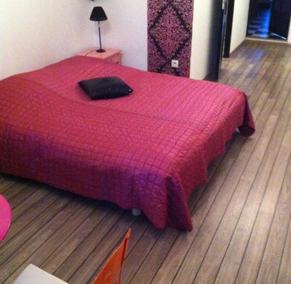 住宿加早餐 La Cathare