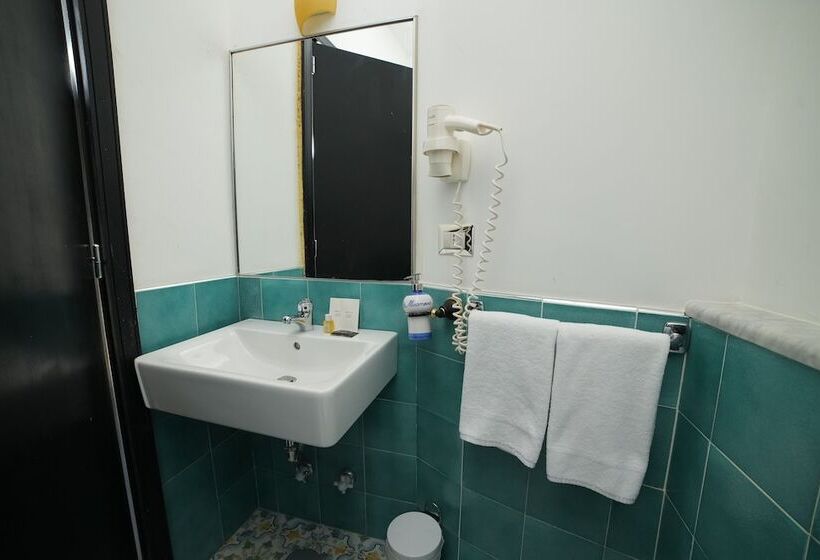 ベッドアンドブレックファースト Villa Miramare