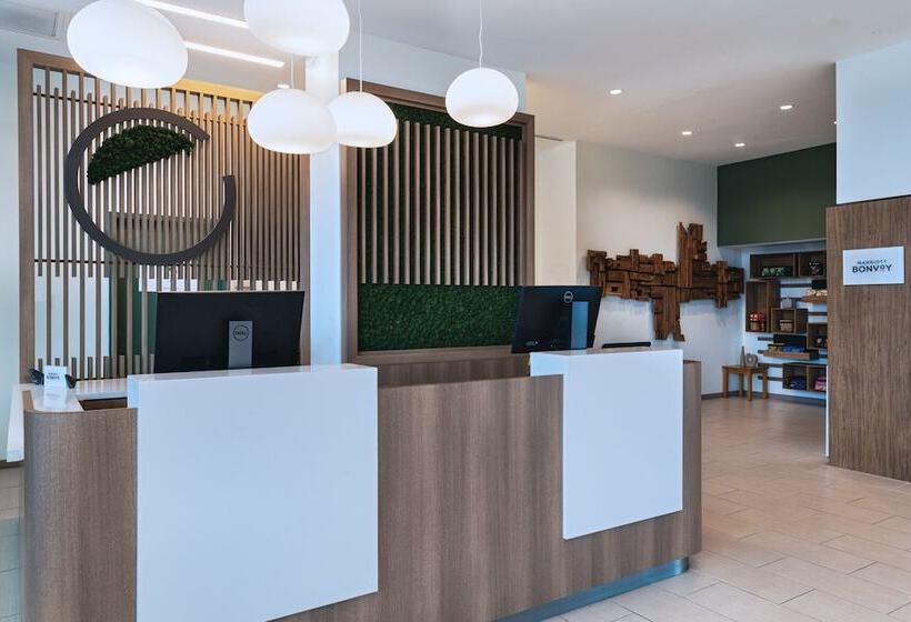 هتل Element Dallas Las Colinas