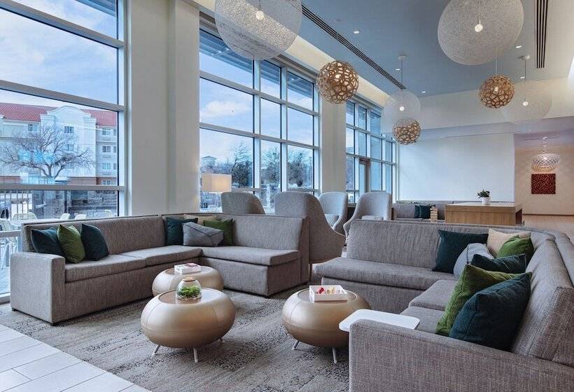هتل Element Dallas Las Colinas