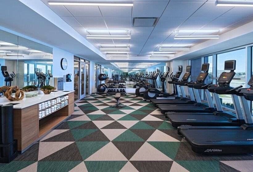 هتل Element Dallas Las Colinas