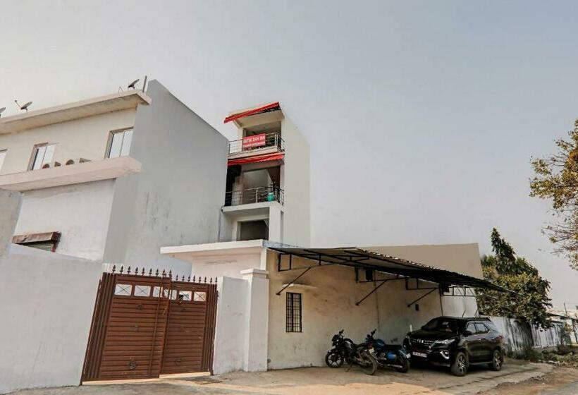 هتل Oyo 86040 Ss Palace