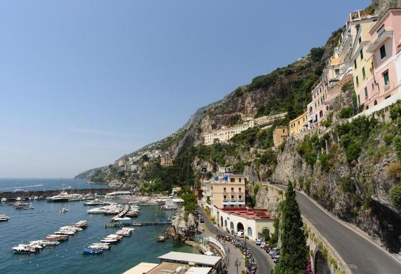 پانسیون Dimore De Luca  Sea View