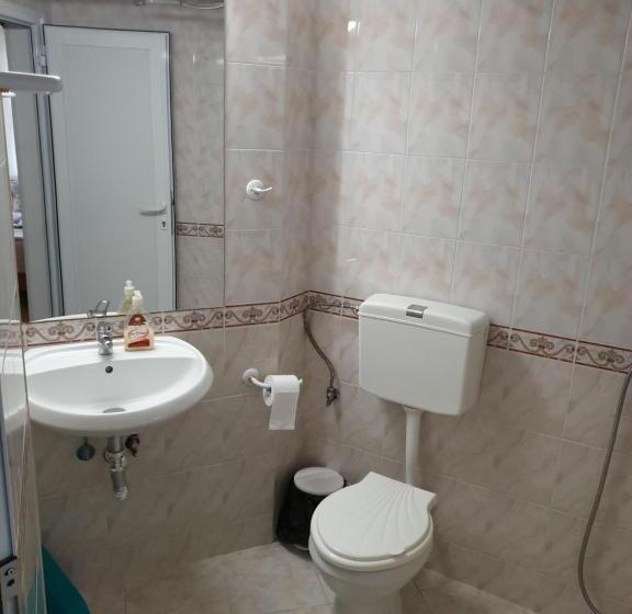 پانسیون Guest House Juja