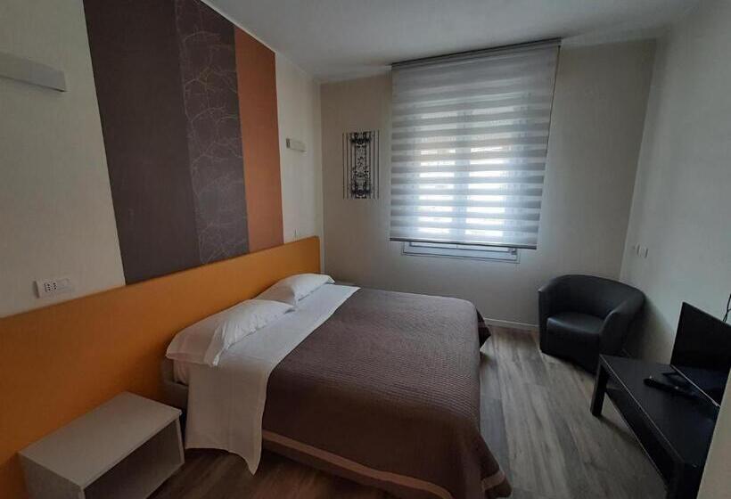 بنسيون Stop&go Suites And Apartments