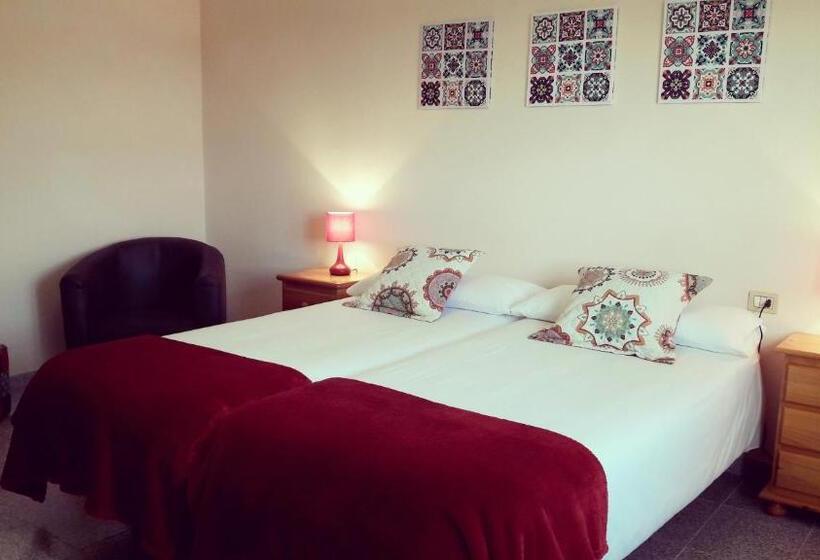 Sea And Mountain View Apartment