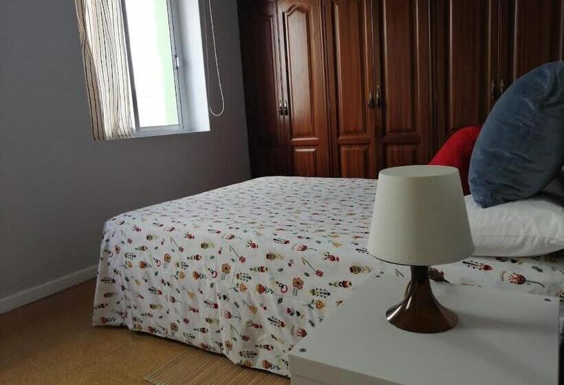 Sobre La Villa 12