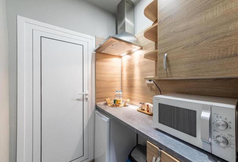 E Home Apartments