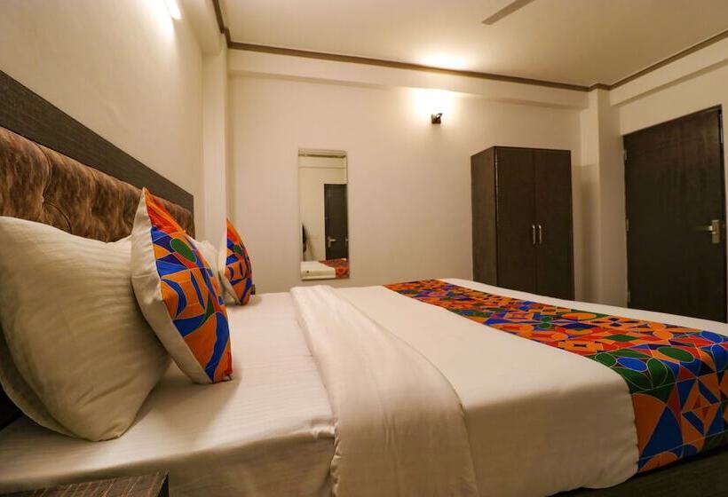 هتل Fabexpress Dolphin International Near Delhi Airport