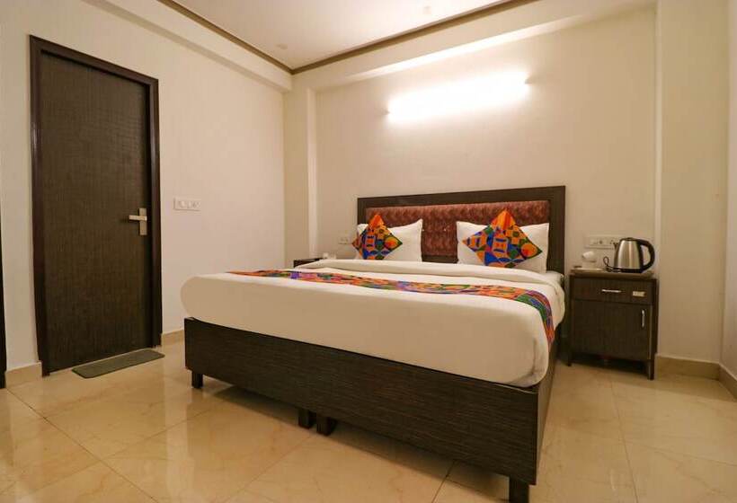 هتل Fabexpress Dolphin International Near Delhi Airport