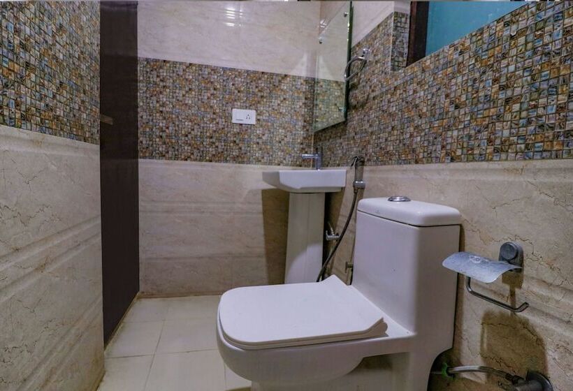 هتل Fabexpress Dolphin International Near Delhi Airport