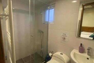 پانسیون Hostal Reymer Patagonia