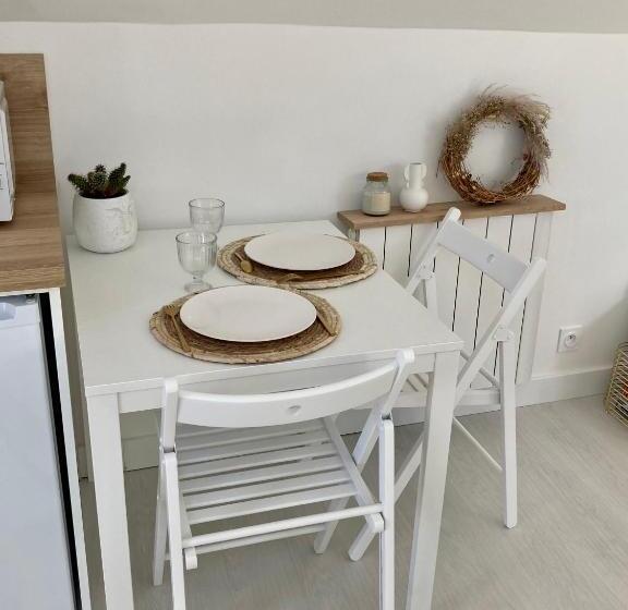 Studio Cosy Avec Coin Jardin