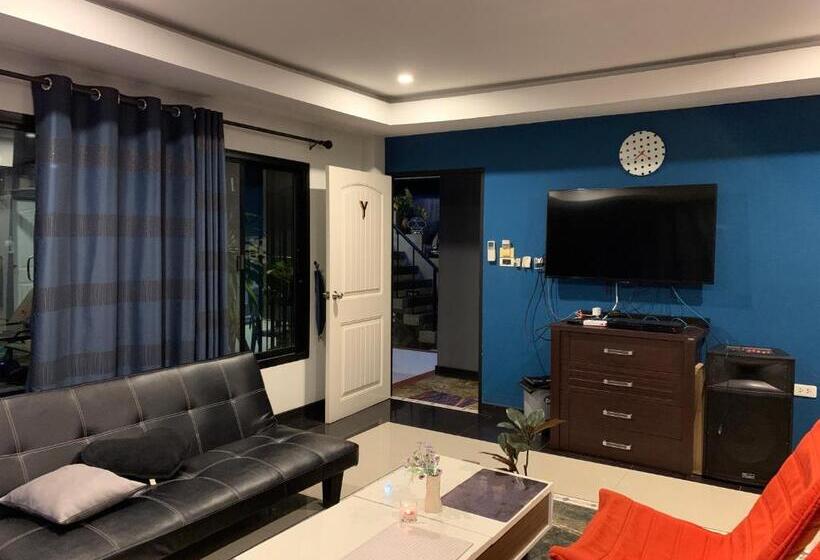 تختخواب و صبحانه Bkl Pool Villa Pattaya