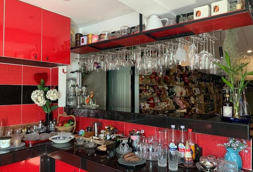 تختخواب و صبحانه Bkl Pool Villa Pattaya