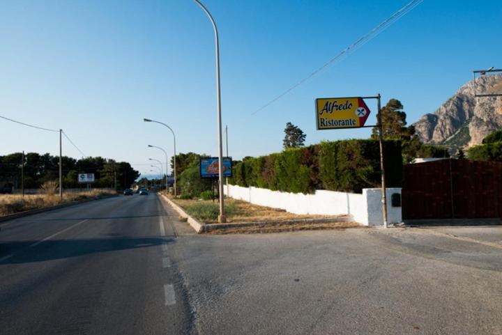 تختخواب و صبحانه Villa Cancelliere