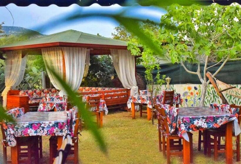 Eli̇t Otel