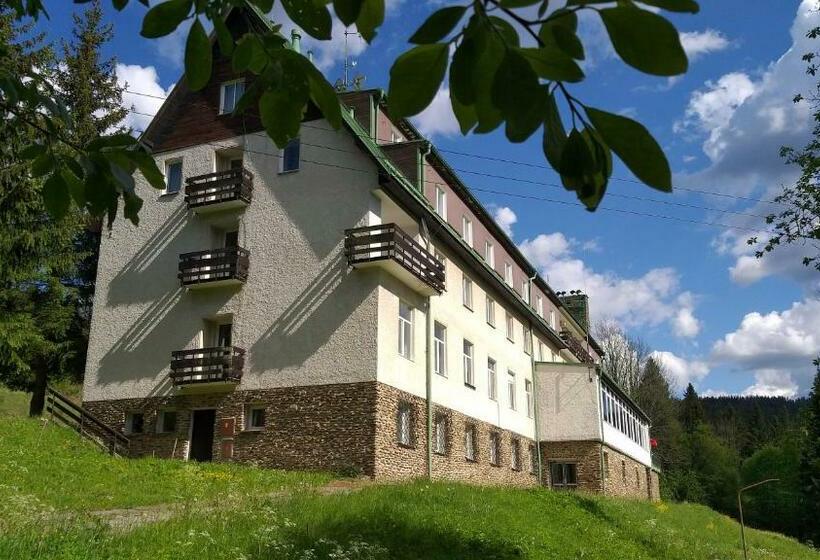 هتل Chata Ořovský