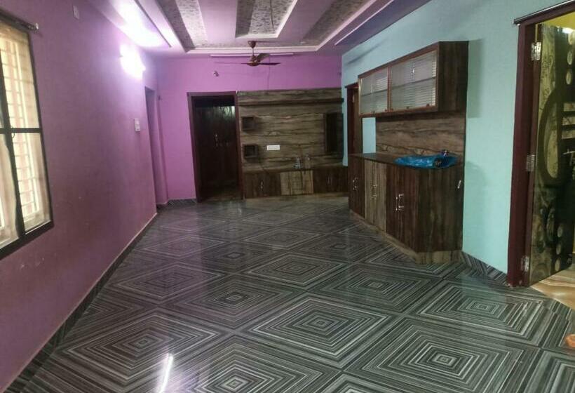 فندق Sri Durga Lodge