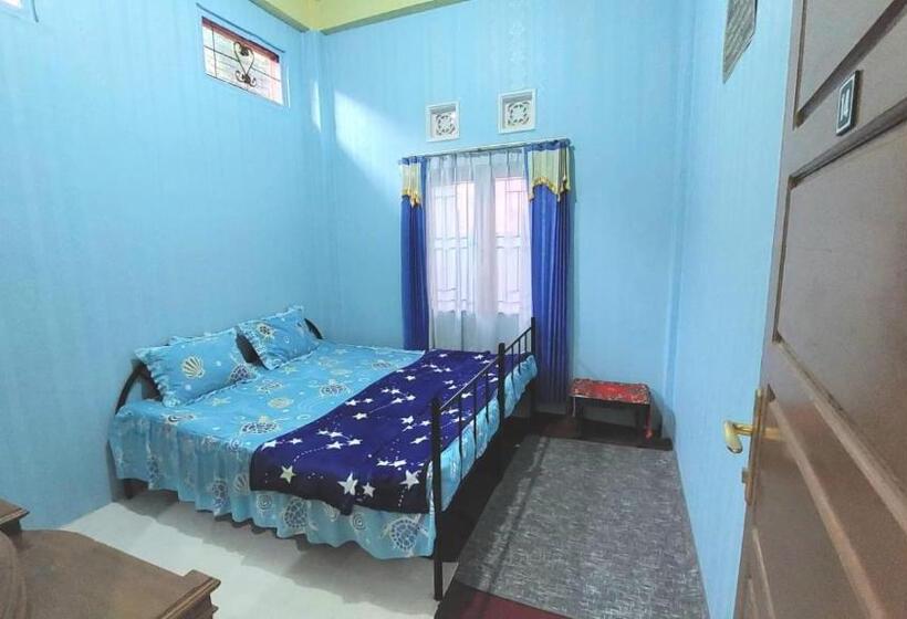 پانسیون Penginapan Syariah Dhifa Indonesian Only