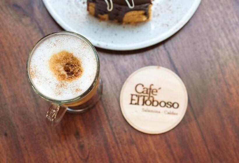 هتل Boutique La Leyenda 1860