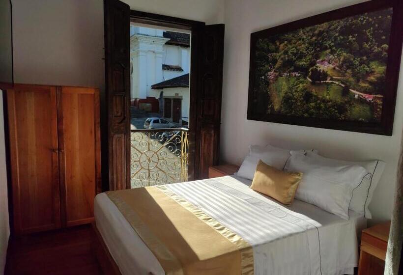 هتل Boutique La Leyenda 1860