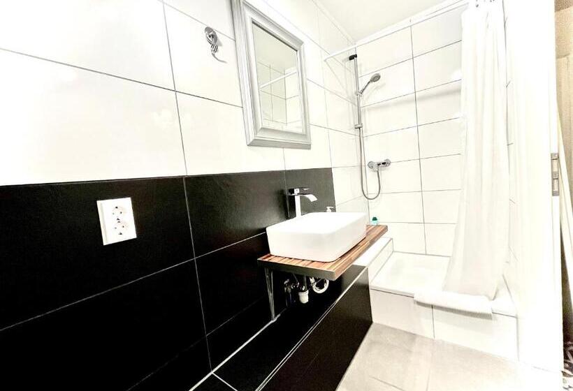 تختخواب و صبحانه Villa Orchard Frankfurt
