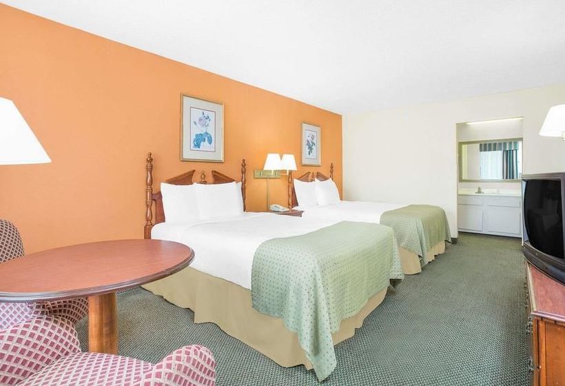 호텔 Days Inn by Wyndham Perry Near Fairgrounds