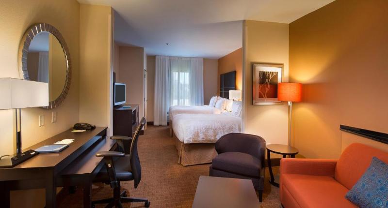 هتل Fairfield Inn & Suites By Marriott Gainesville