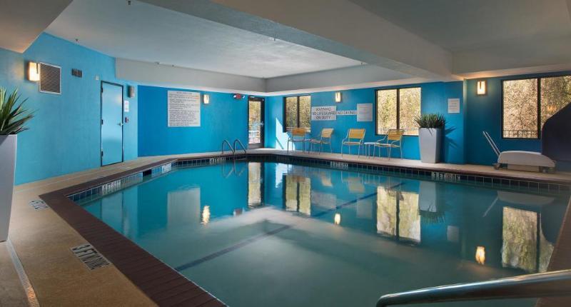 هتل Fairfield Inn & Suites By Marriott Gainesville