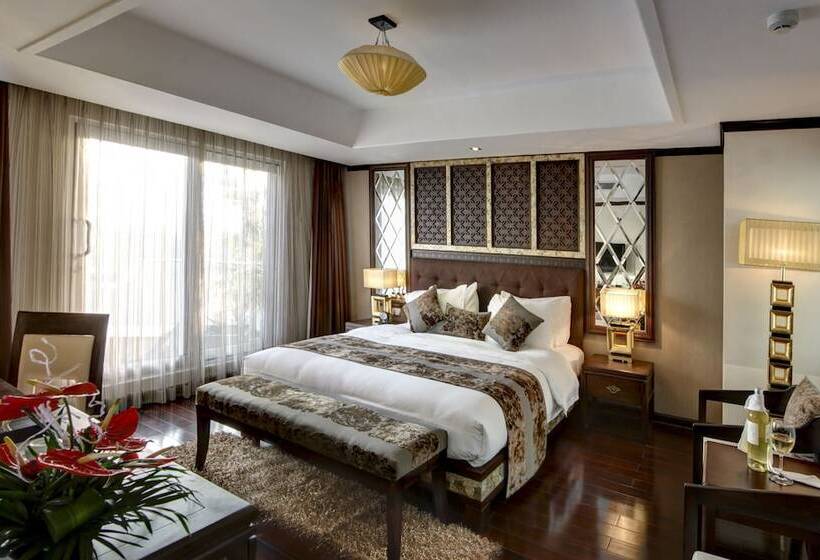 Fotos del hotel Golden Lotus Luxury:  2