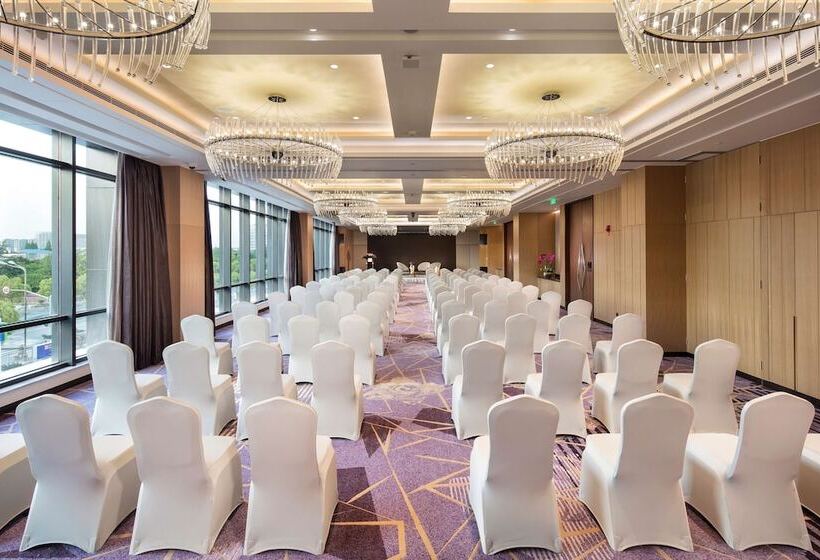Fotos del hotel Hilton Garden Inn Shanghai Hongqiao Necc:  17