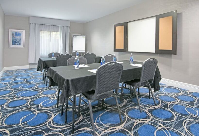 Fotos del hotel Holiday Inn Express And Suites Houston North - Iah Area, An Ihg:  15