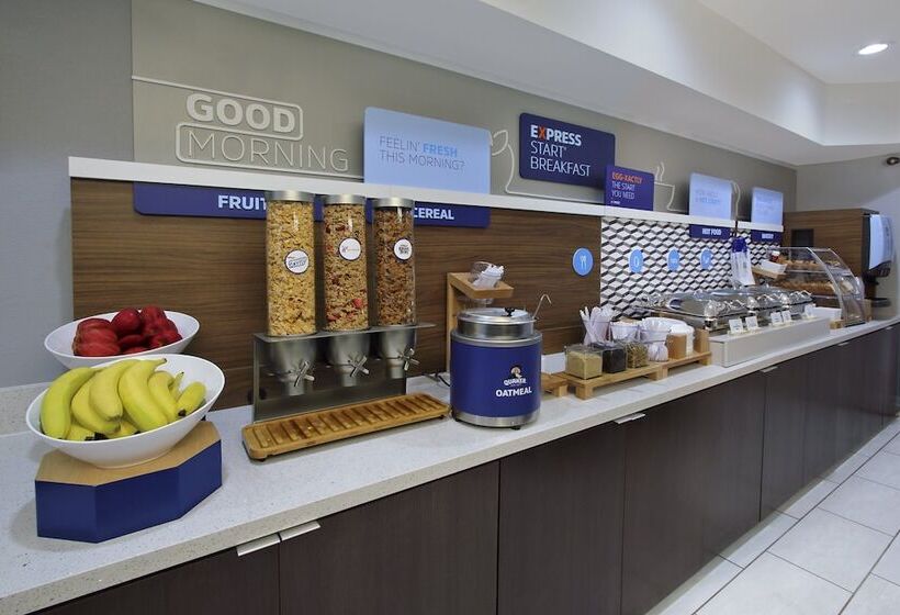 Fotos del hotel Holiday Inn Express And Suites Houston North - Iah Area, An Ihg:  43