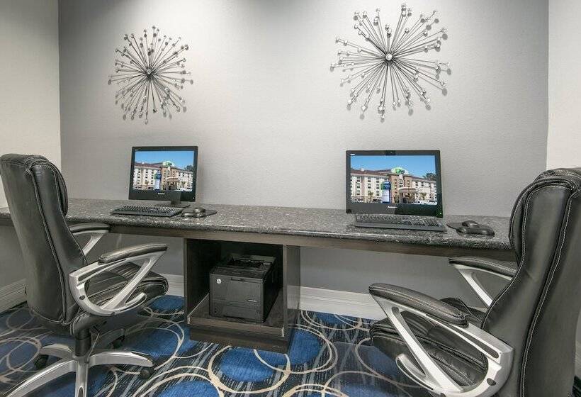 Fotos del hotel Holiday Inn Express And Suites Houston North - Iah Area, An Ihg:  39
